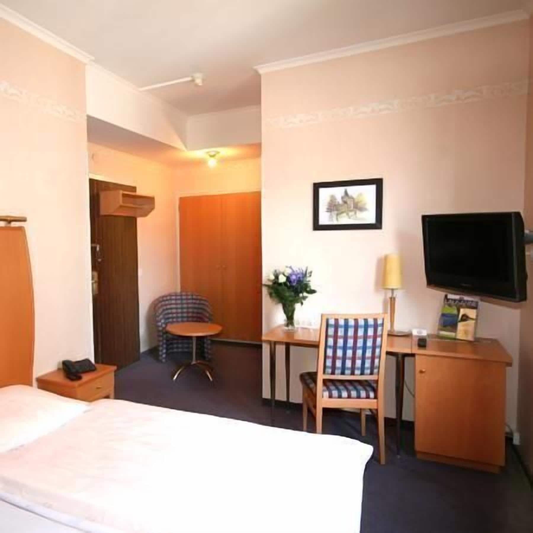 Hotel Crystal 3*