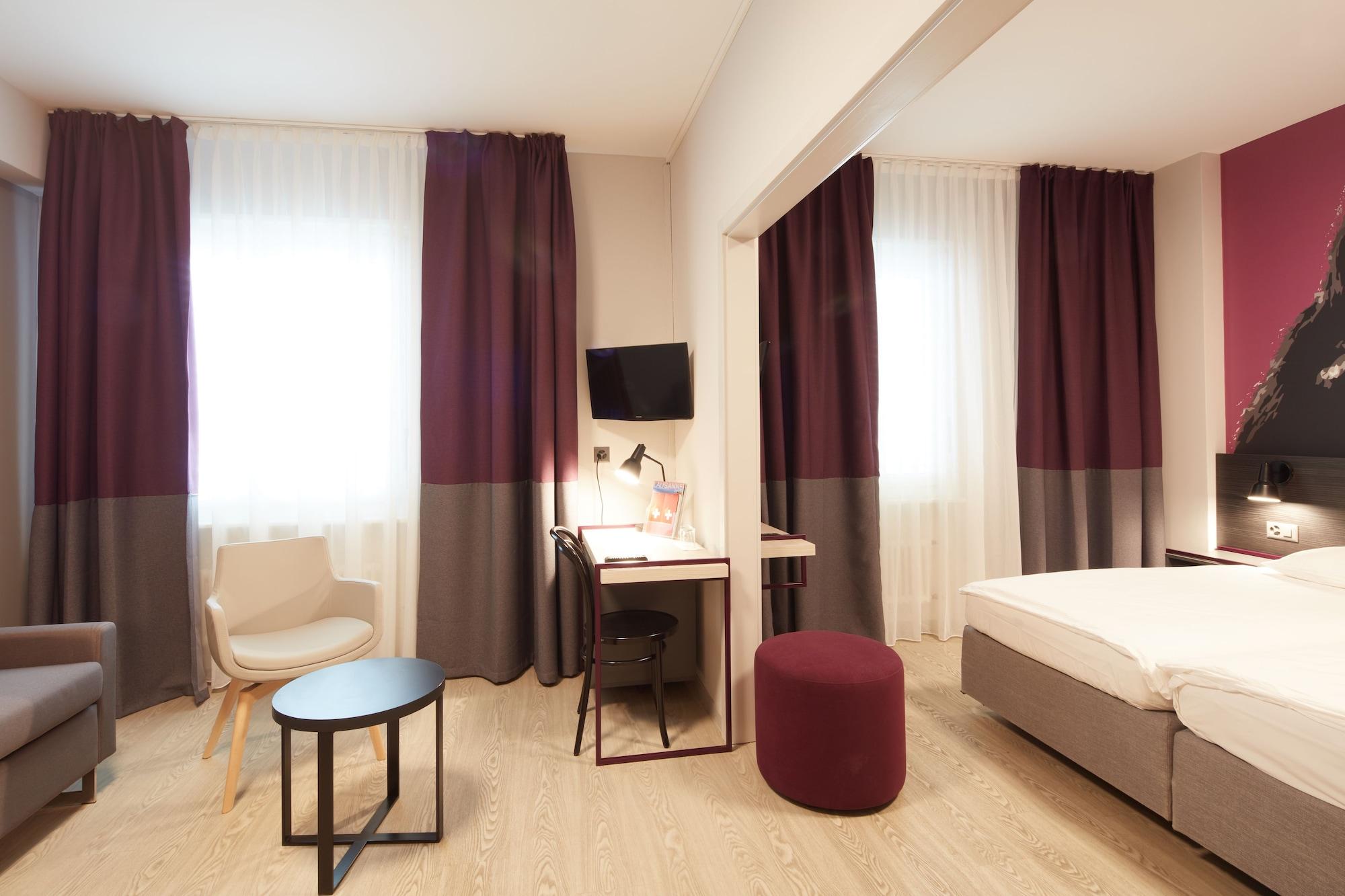 Crystal Hotel 3*