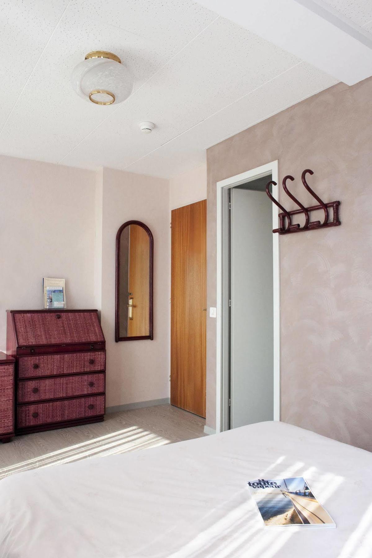 Crystal Hotel