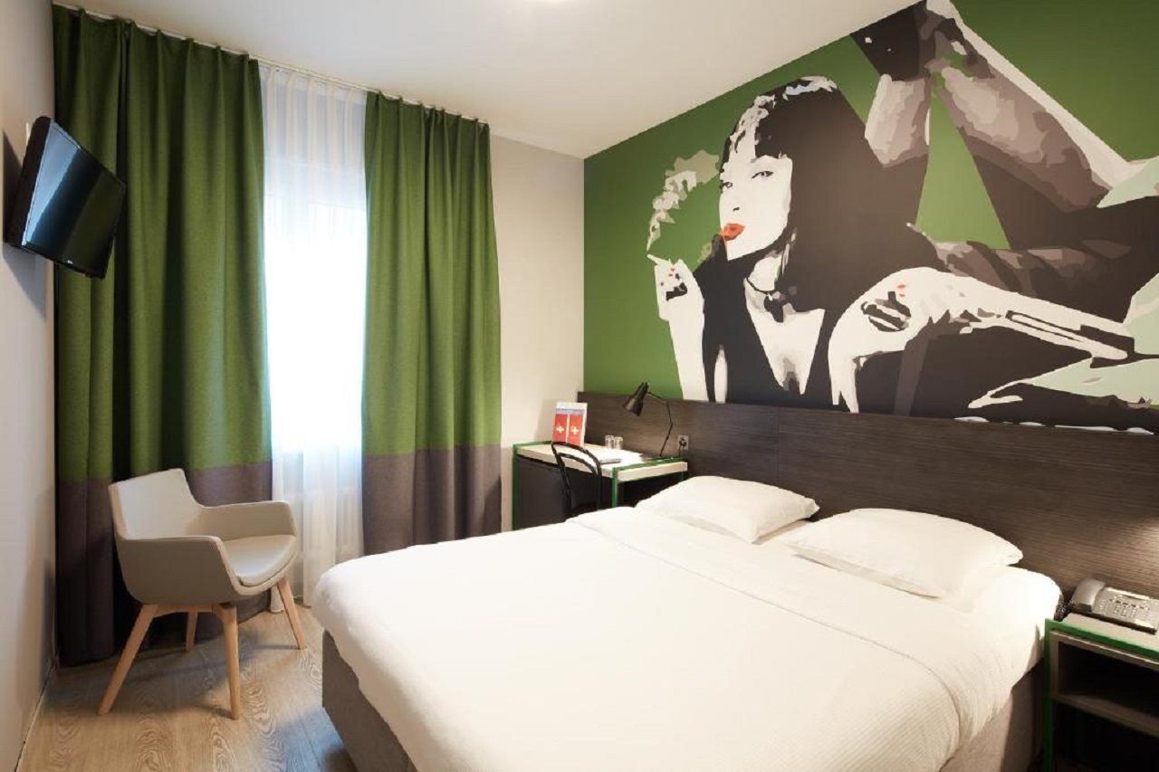 Hotel Crystal